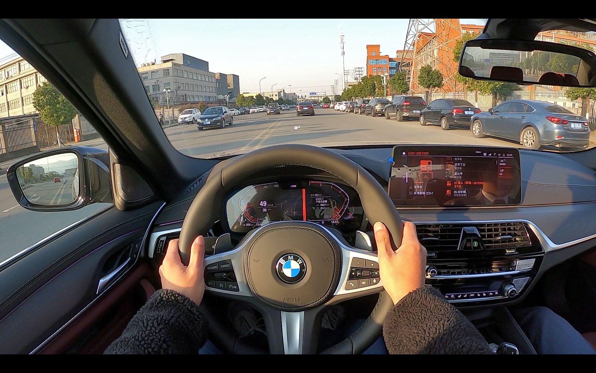 第一视角中期改款华晨宝马5系530li尊享型m运动套装