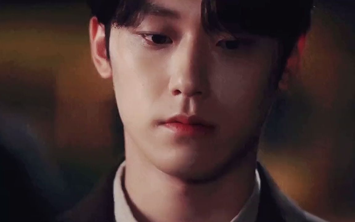 明熙因为自己的出生自卑决定和熙泰结束往来熙泰却因为太爱她放不下