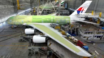 下载视频: ✈️生产空客 A380🔩制作纪录片 - 他们如何制造飞机