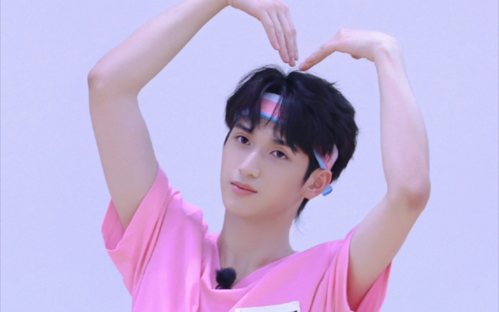 严浩翔2022tf家族夏日运动会