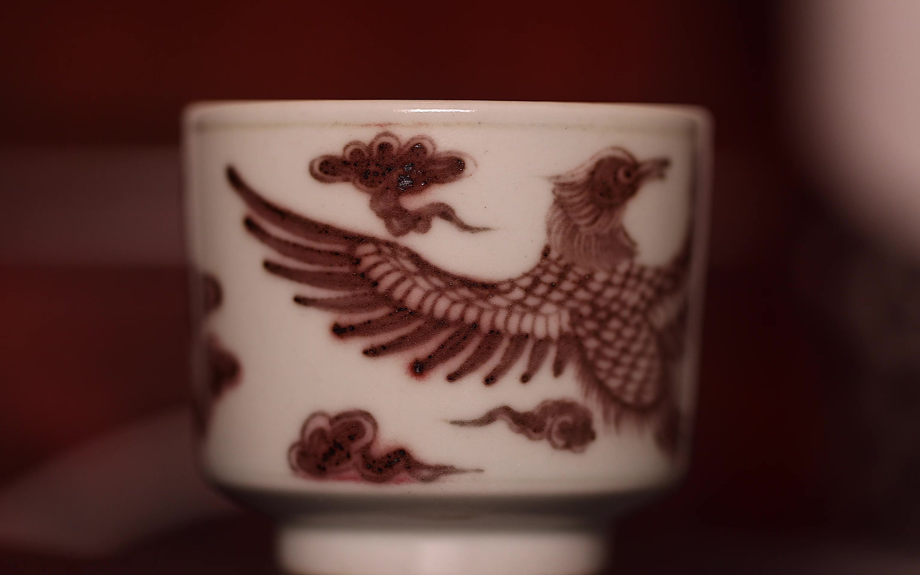 eosr5 ef100mm微距下的克勤堂釉里红凤纹杯