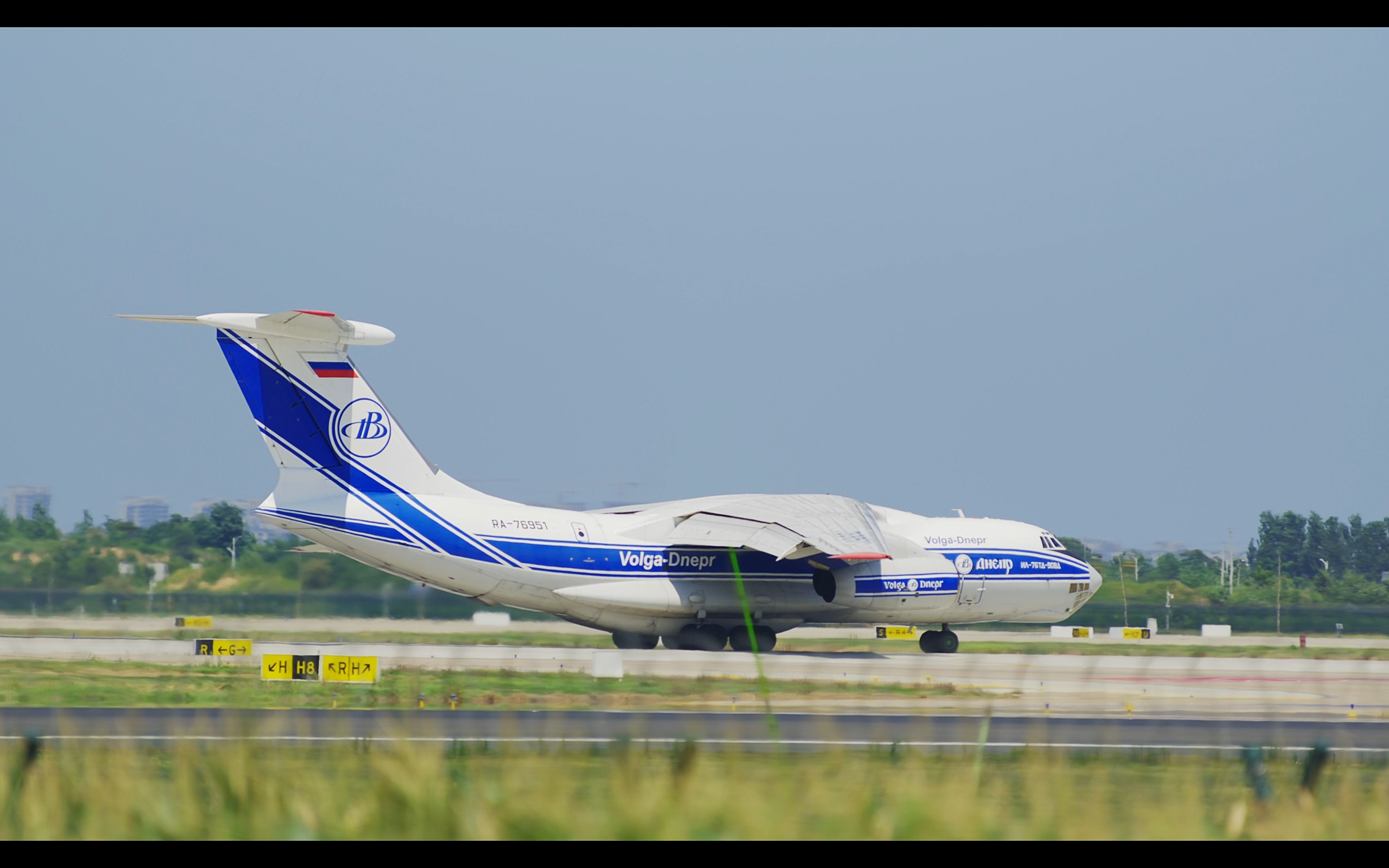 俄罗斯伏尔加第聂伯航空 伊尔Ил-76ta-90ba_哔哩哔哩_bilibili