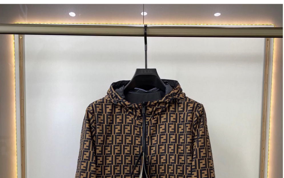 说一下高仿fendi芬迪2023ss官网最新款双面穿夹克外套