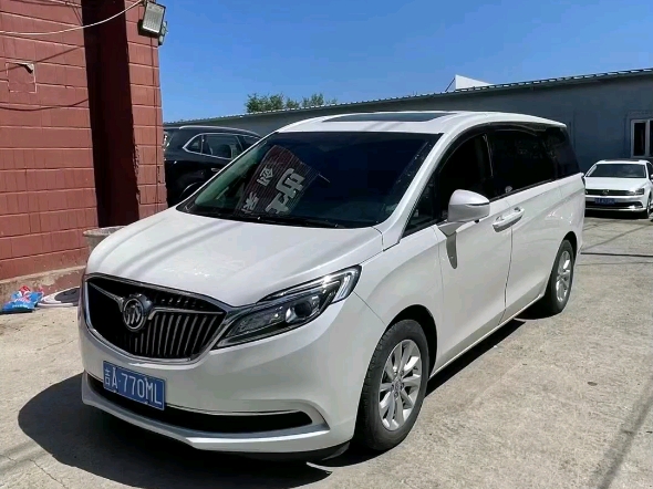 19年别克gl8 全车原版 十五万公里 改装双侧电门 电尾门 航空座椅