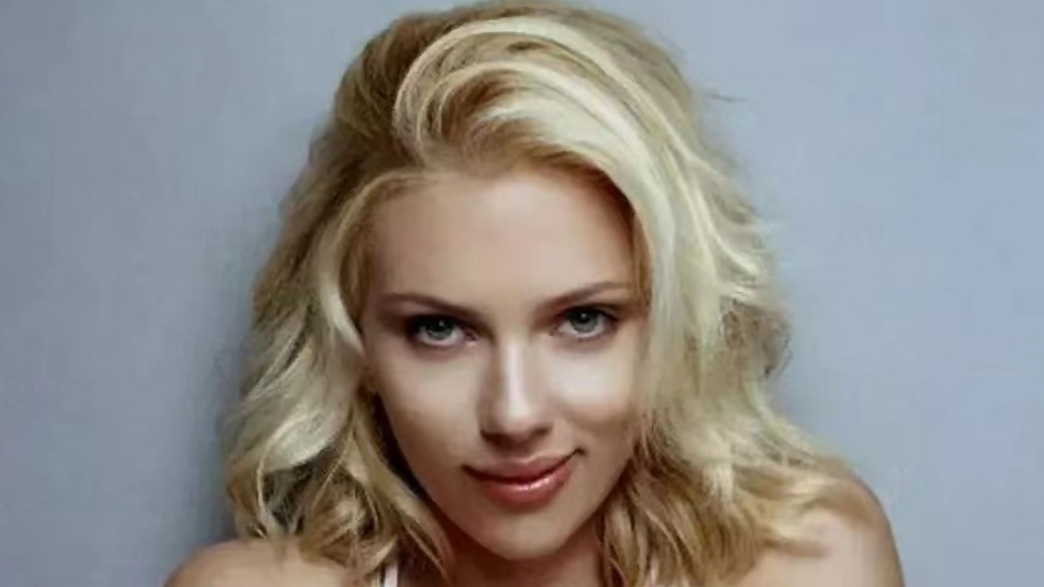 [图]【中英双字】斯嘉丽·约翰逊 Scarlett Johansson 完整传记：美貌背后的挑战 It's Hard To Be Gorgeous