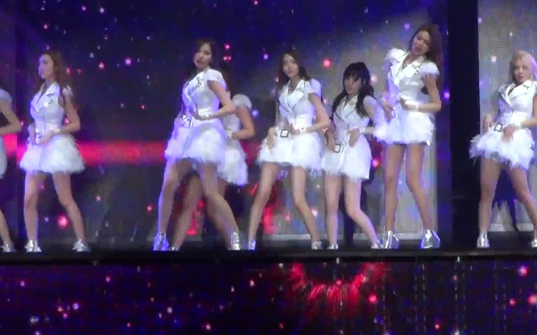 [图]140426 SNSD JAPAN TOUR FUKUOKA 2 - Galaxy Supernova