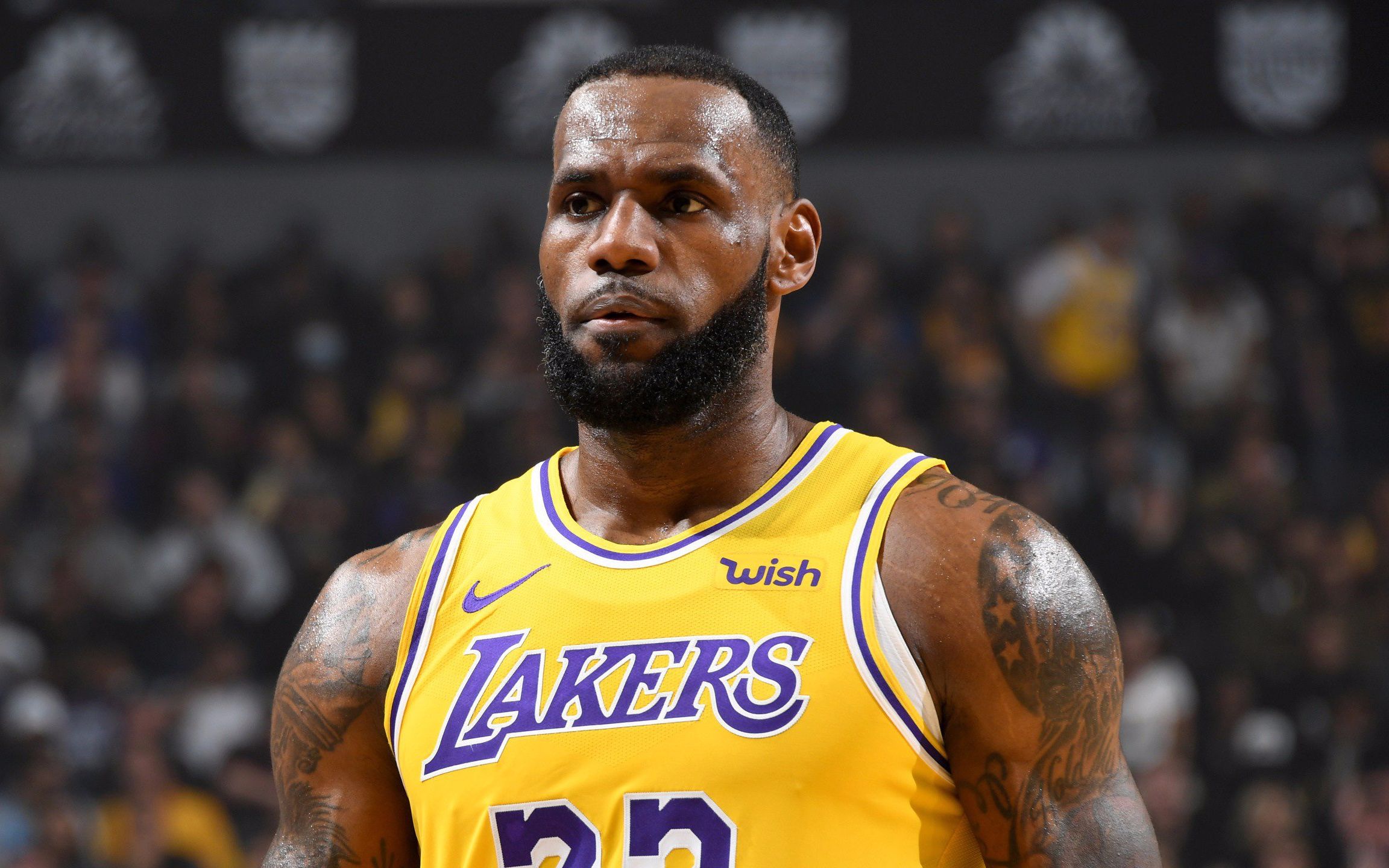 【中文字幕】勒布朗·詹姆斯2020年微电影——《the comeback》