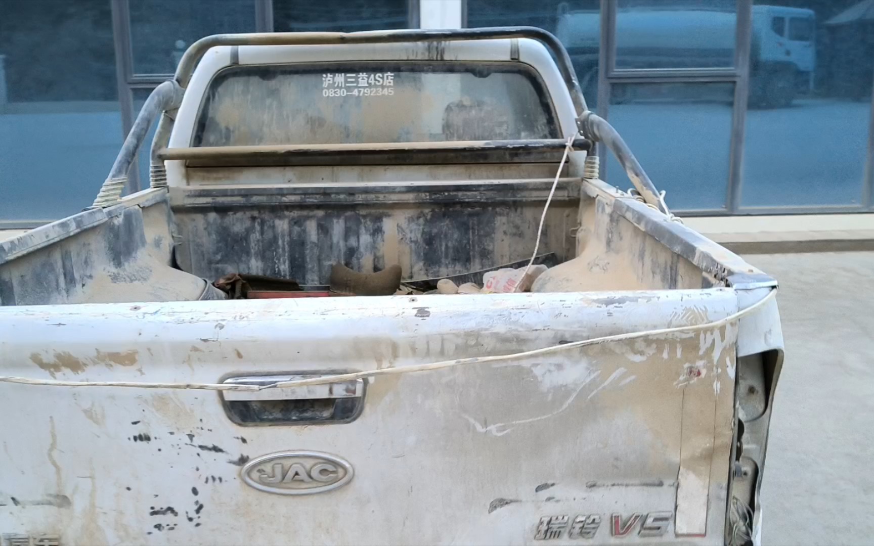 这就是工地上的皮卡