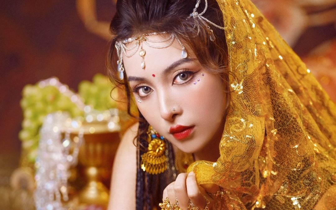 你跟女神只差一套异域风写真