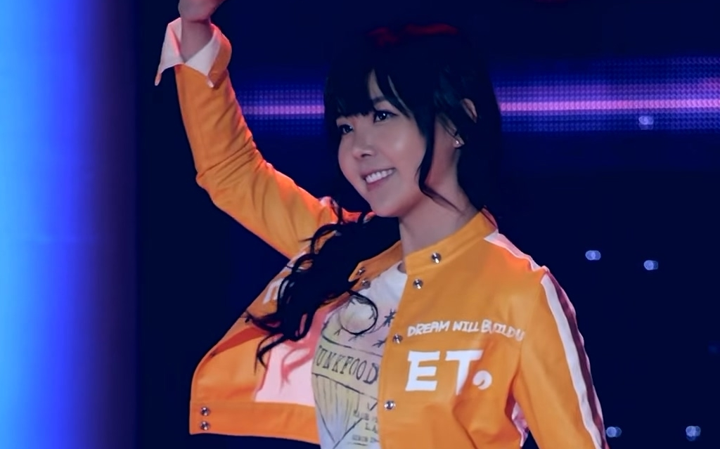 60帧一哈大聪明raina131011竖屏饭拍