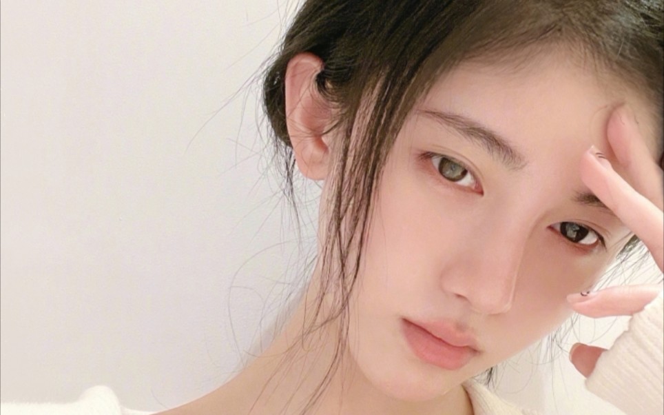 鞠婧祎素颜洗脸_哔哩哔哩_bilibili