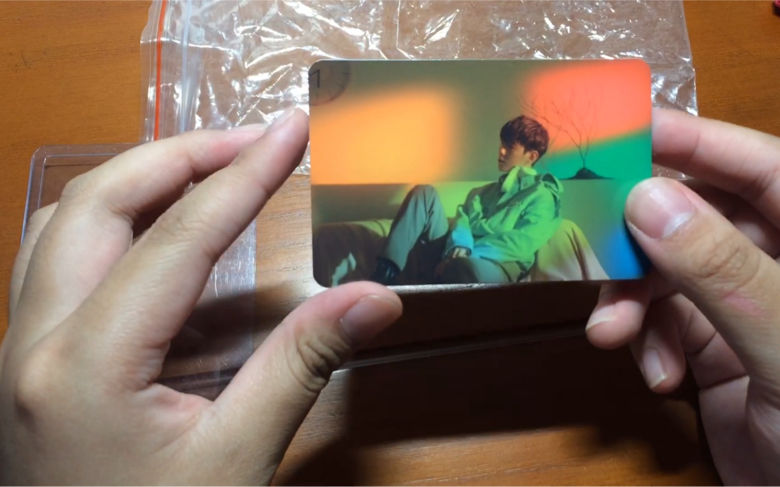 开箱视频边伯贤bolo3bambi小卡开箱