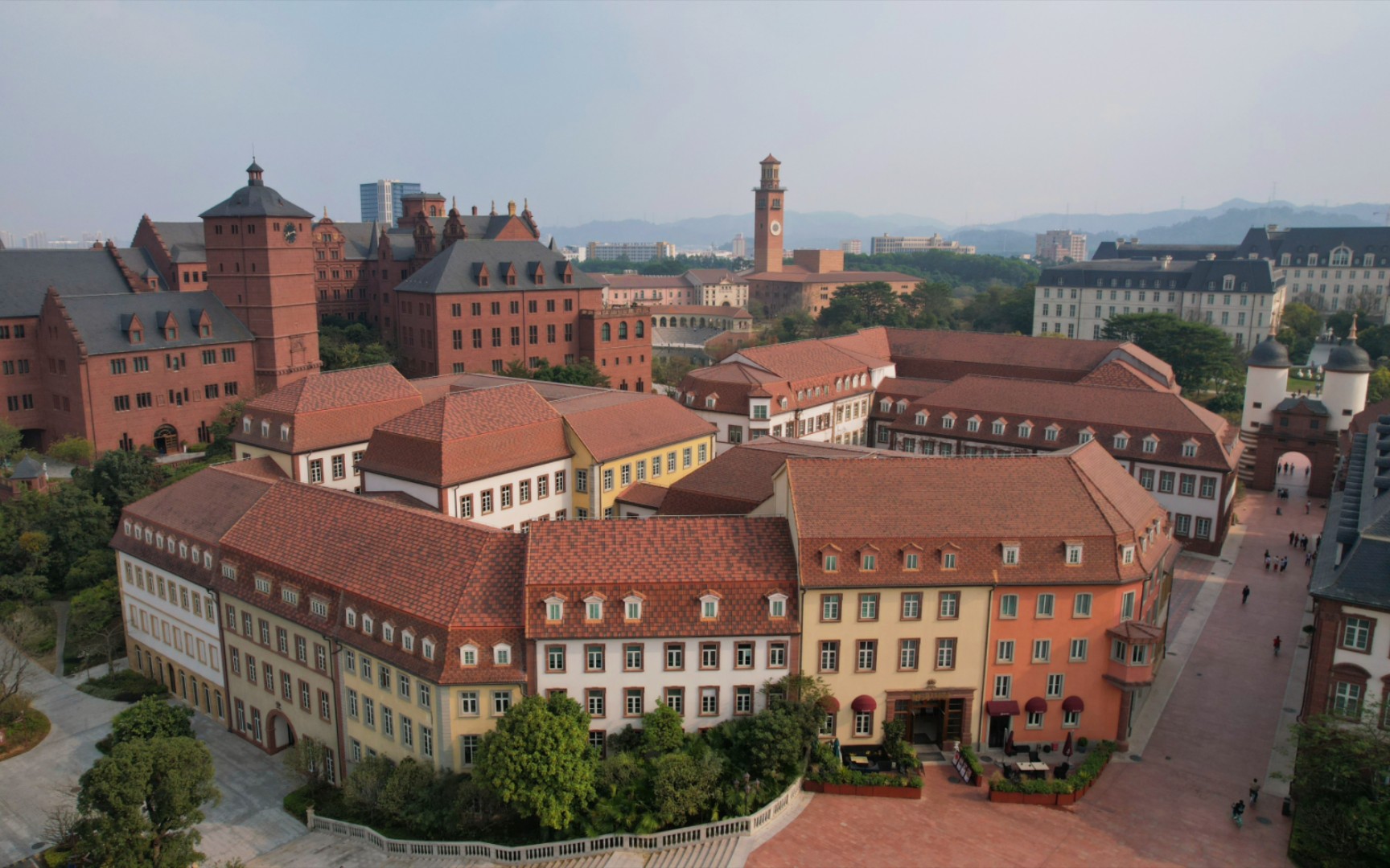 【航拍】【4k】【华为东莞松山湖溪村园区】