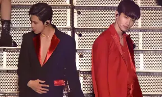 Video herunterladen: 【4K修复】Vertigo-东方神起|2018 Circle