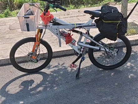 全球最强双驱电助力软尾自行车