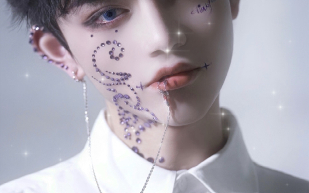 白月光我的第一次画中人仿妆