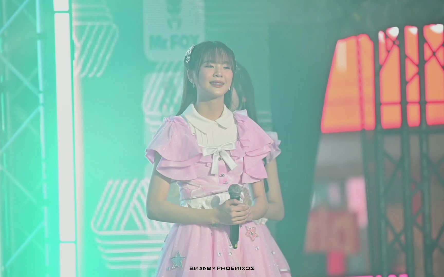 [图][MichaBNK48] Fancam - 365วันกับเครื่องบินกระดาษ - Japan Expo 2023-3840x2160