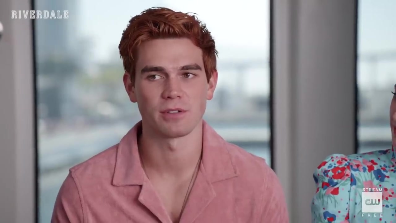 河谷镇 riverdale 第四季 演员访谈 (hd)_哔哩哔哩 (゜-゜)つロ 干杯