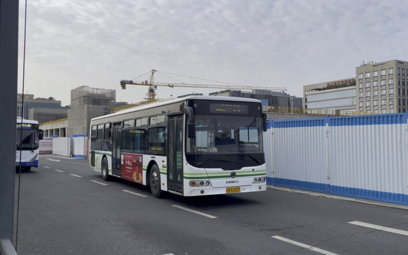 闵行23路及虹桥枢纽6路