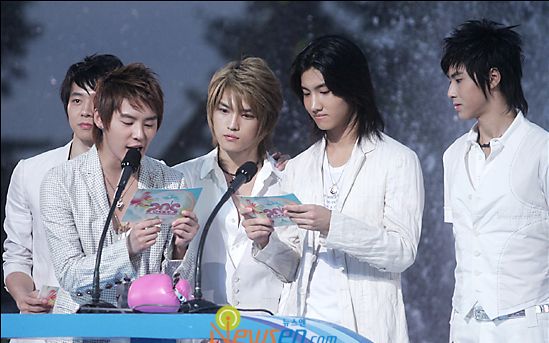 中字东方神起risingsun2007亚洲音乐节现场