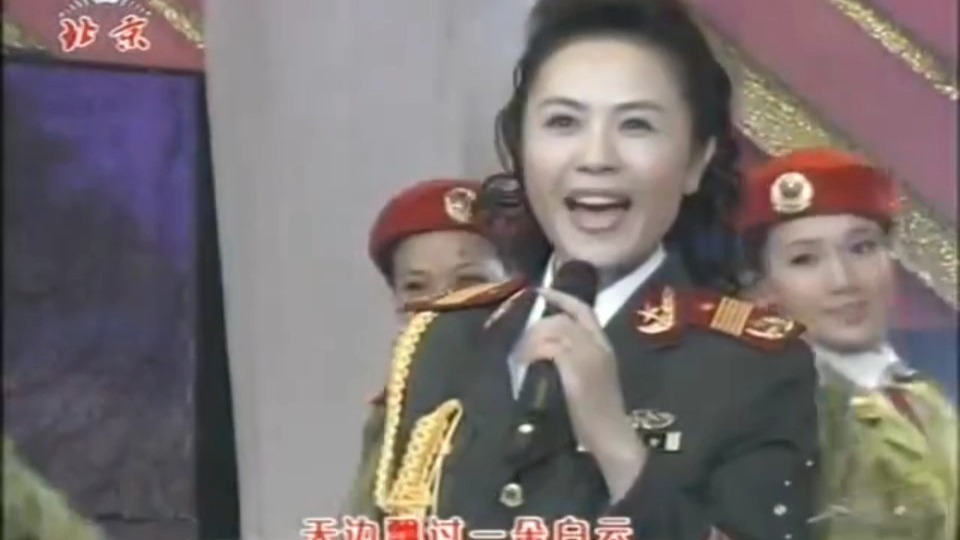 王莹军营飞来一只百灵