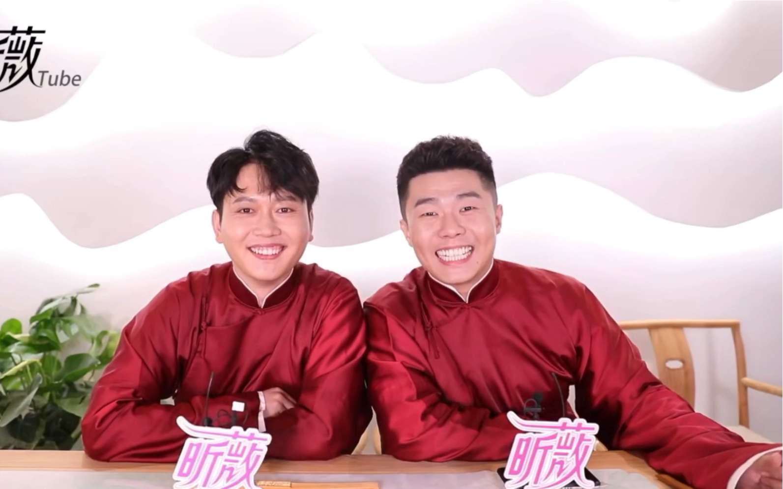 回顾一下孟鹤堂周九良拍摄昕薇杂志接受采访 拍摄花絮 时尚大片