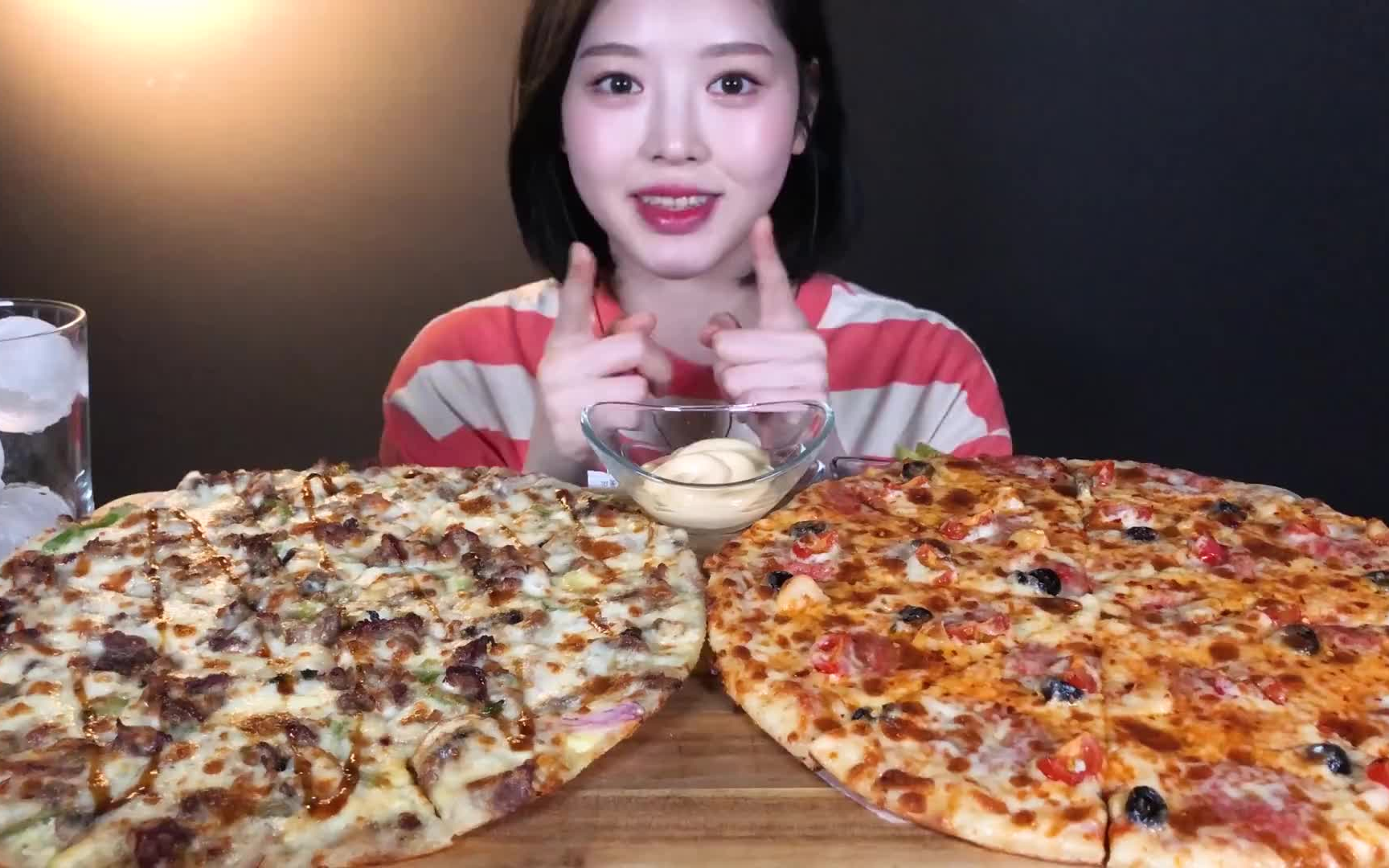 eatwithboki芝士牛肉披萨烤肉披萨大口吃真满足韩国吃播