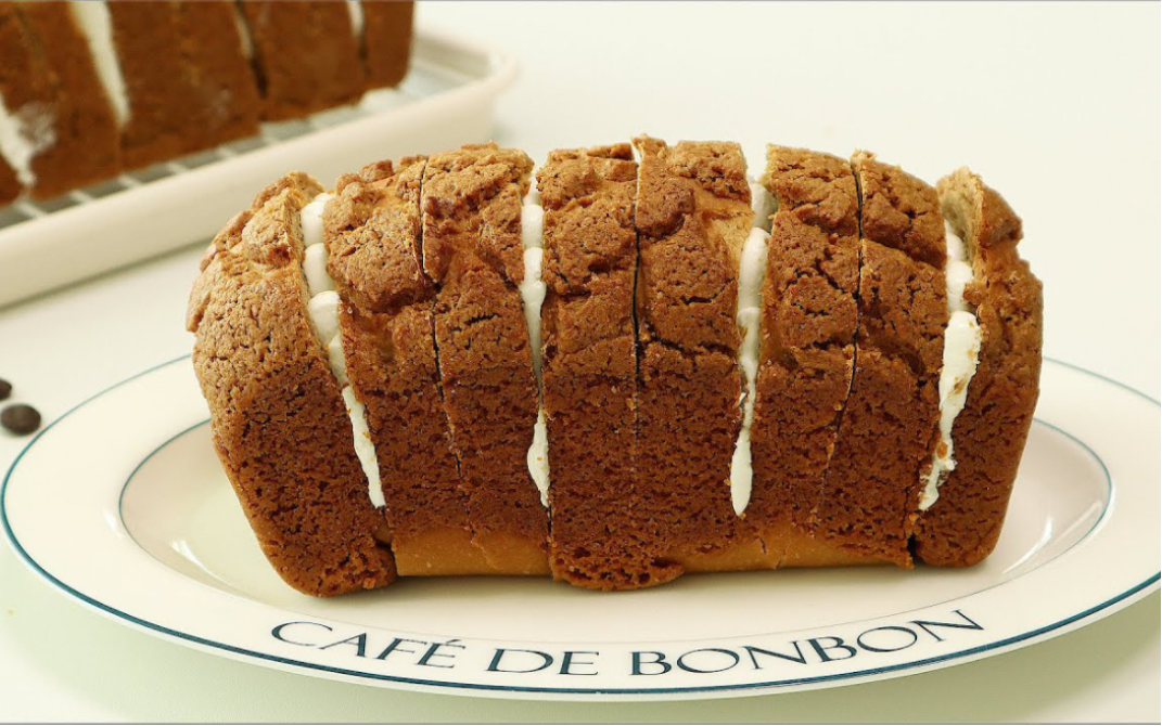 【baking again today】带着咖啡的香味~白制作炼乳摩卡面包!