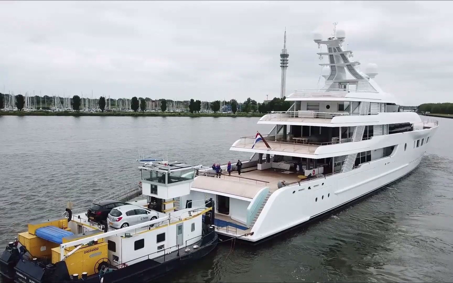 95米 Feadship 混合动力超艇  “Bliss”  运输哔哩哔哩bilibili