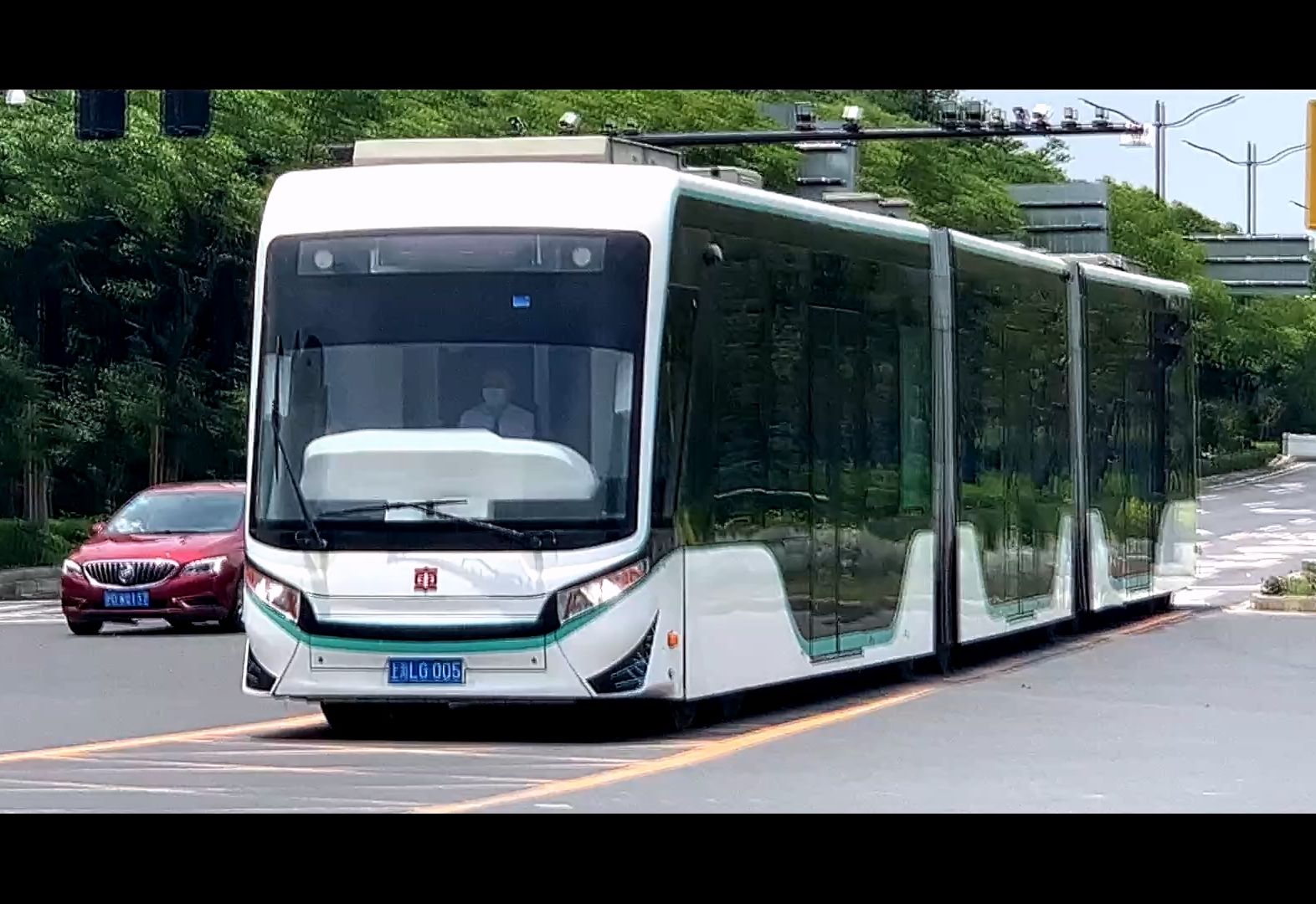 上海公交 临港公交 临港中运量1号线 上海lg005