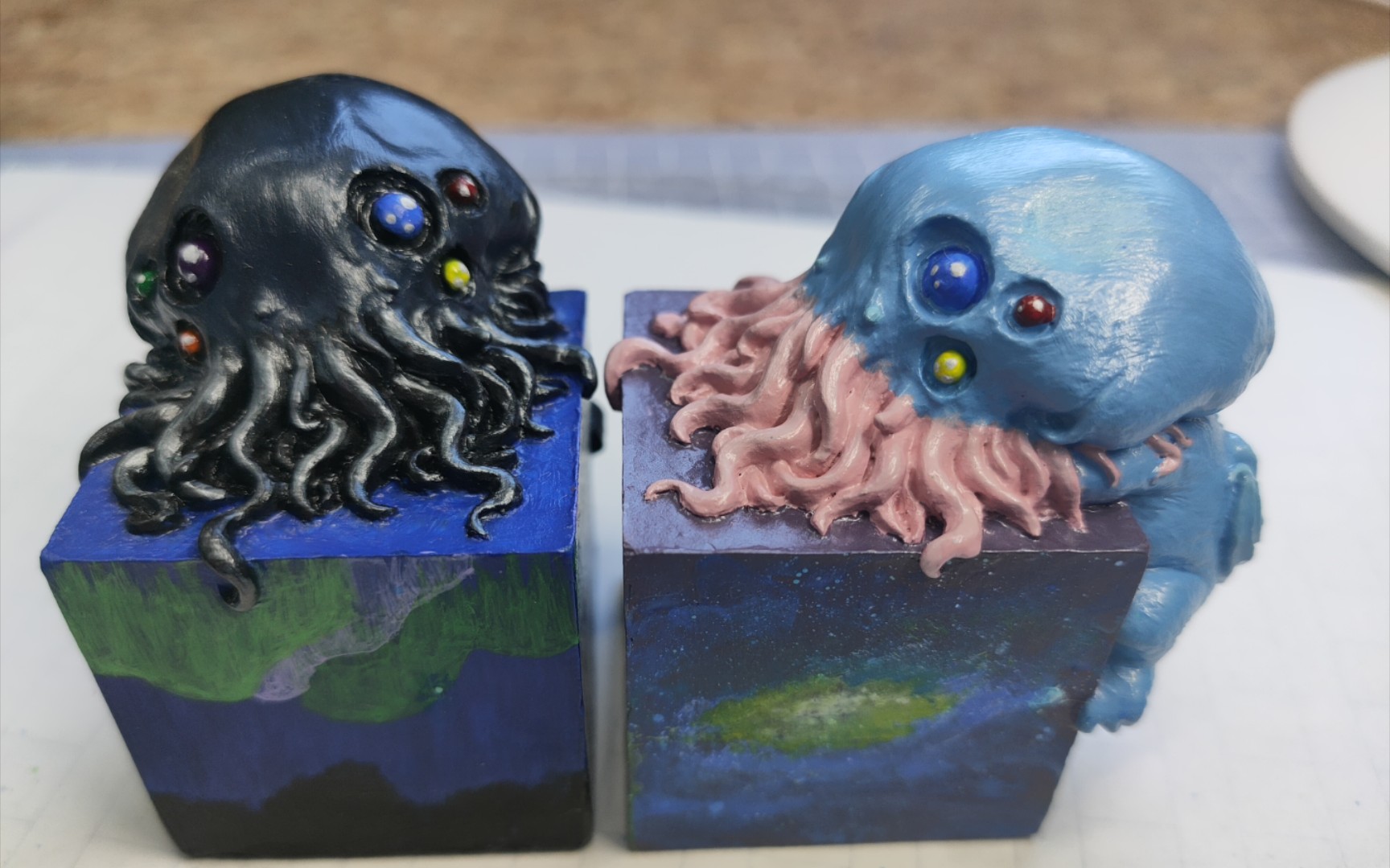 【手办】克苏鲁幼年体涂色(三)完成_哔哩哔哩_bilibili