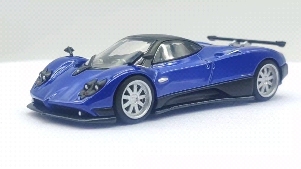 【minigt】408号 帕加尼 宗塔 f