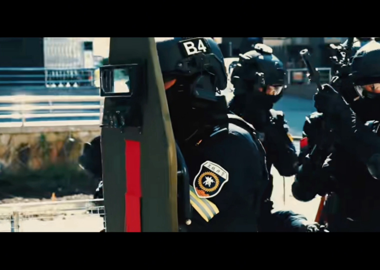 重！装！推！进！