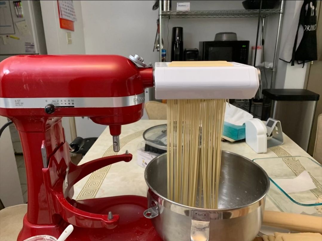 和面机 轧面条 手工番茄鸡蛋面