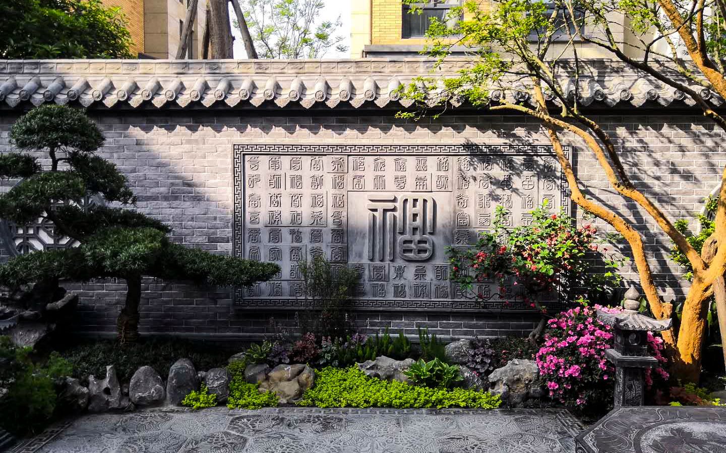 中式庭院将中国古典文化砖雕的升华给生活带来了更多的优雅之美