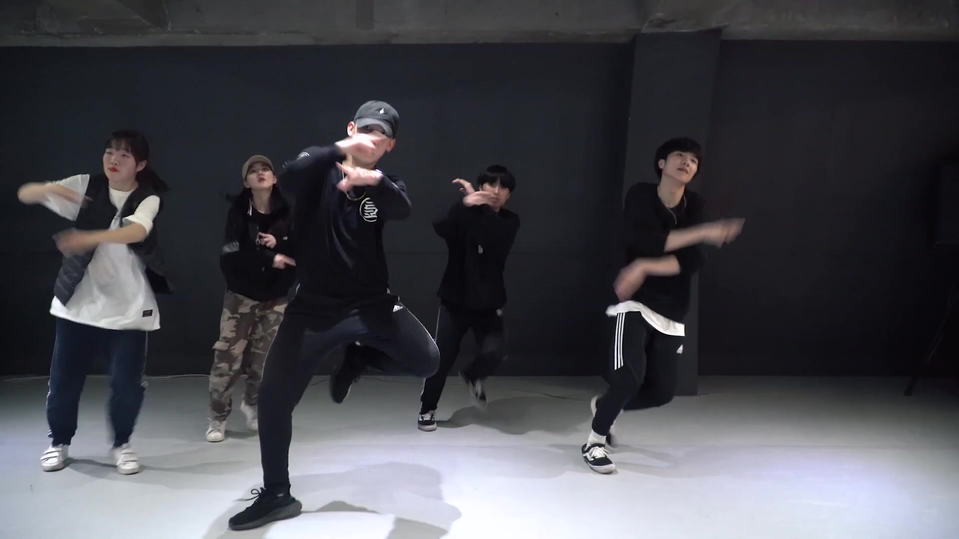 [图][FRZM]DPR LIVE - Cheese & Wine _ BULL KYO Choreography Class