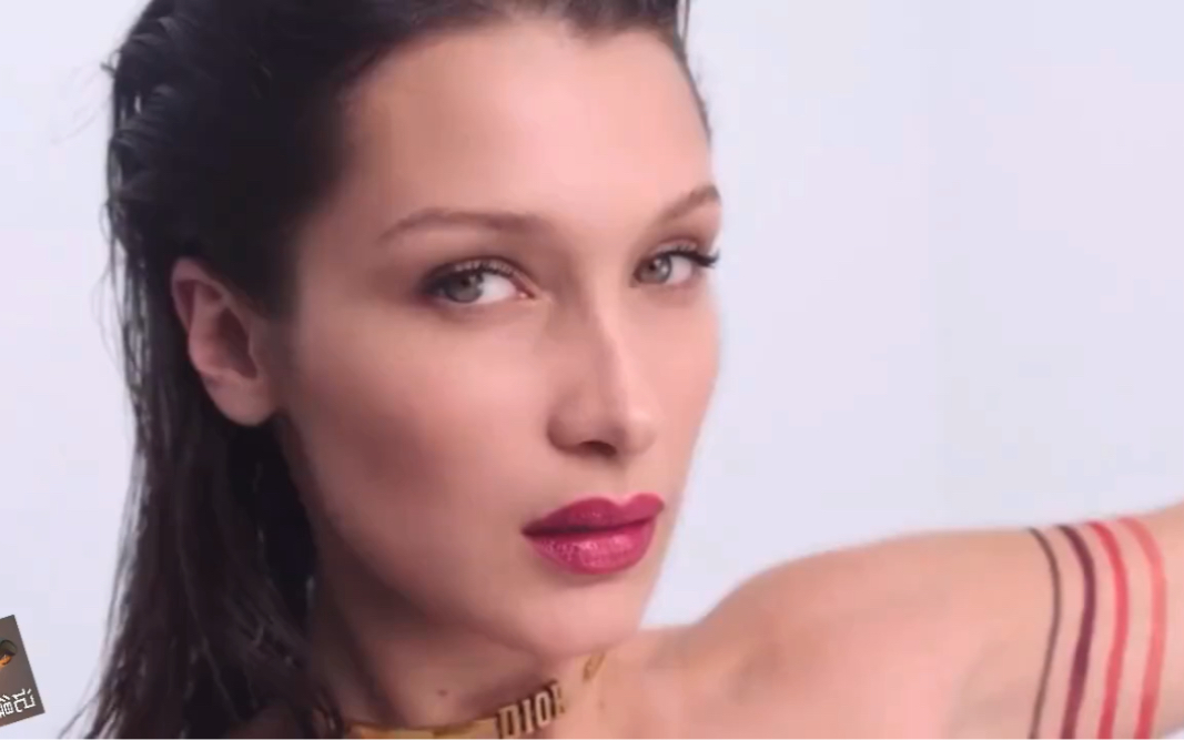 维密天使【Bella Hadid】贝拉ⷥ“ˆ迪德<独特清冷风格的美人>哔哩哔哩bilibili