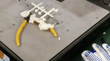 abs玩具注塑件超声波去水口