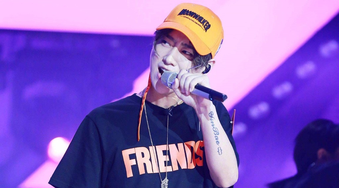 人偶总动员最新一期,萌偶粉红小象加入,与魏巡甜蜜牵手!