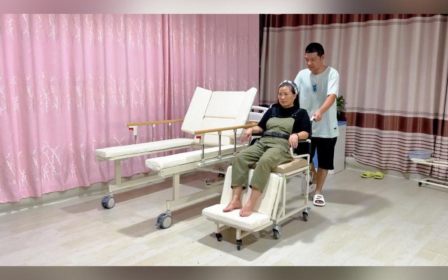 可分离式多功能轮椅床