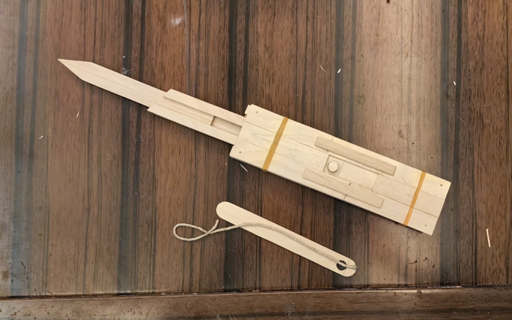 雪糕棍直跳三段袖剑,大致原理演示