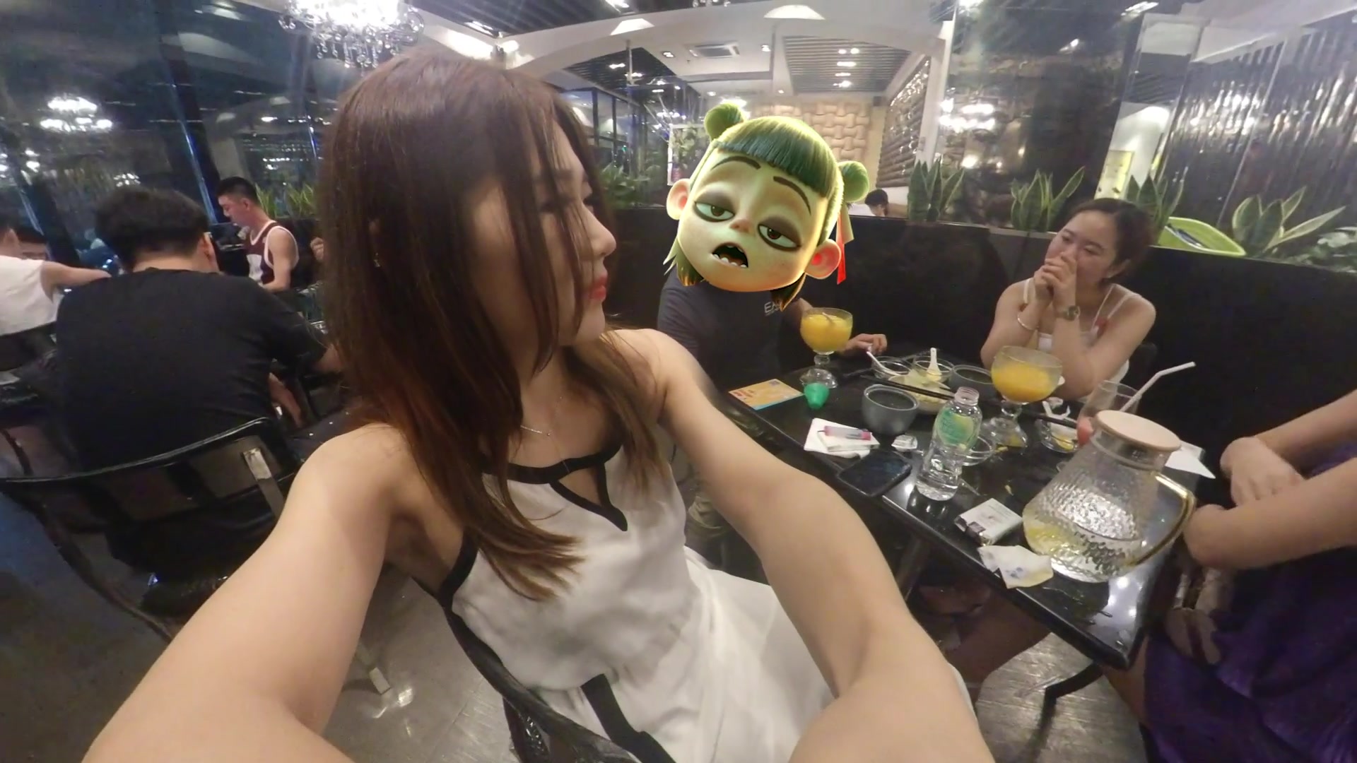 京城最火夜场ot1/3,小姐姐带你走一波