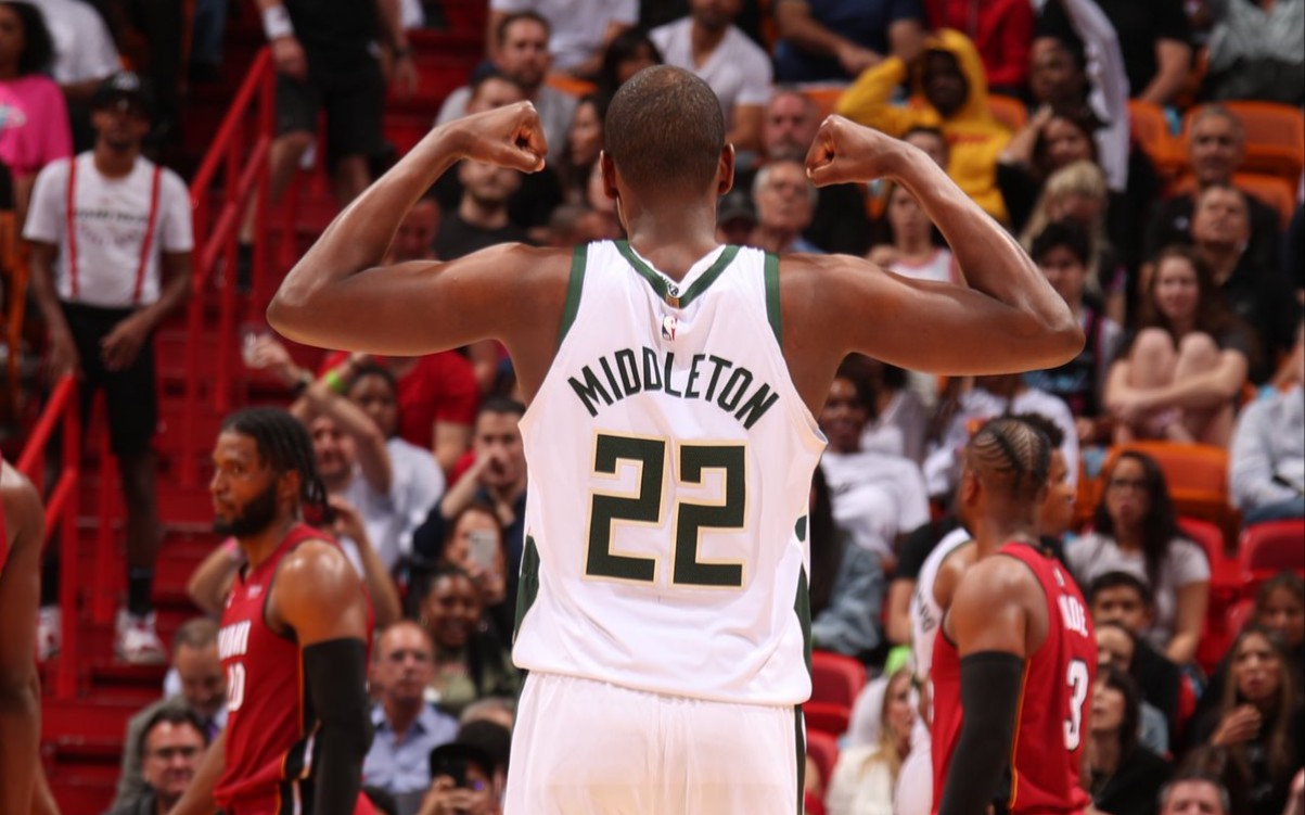 《最强nba》米德尔顿最全面测评,培养攻略!(附实战视频)