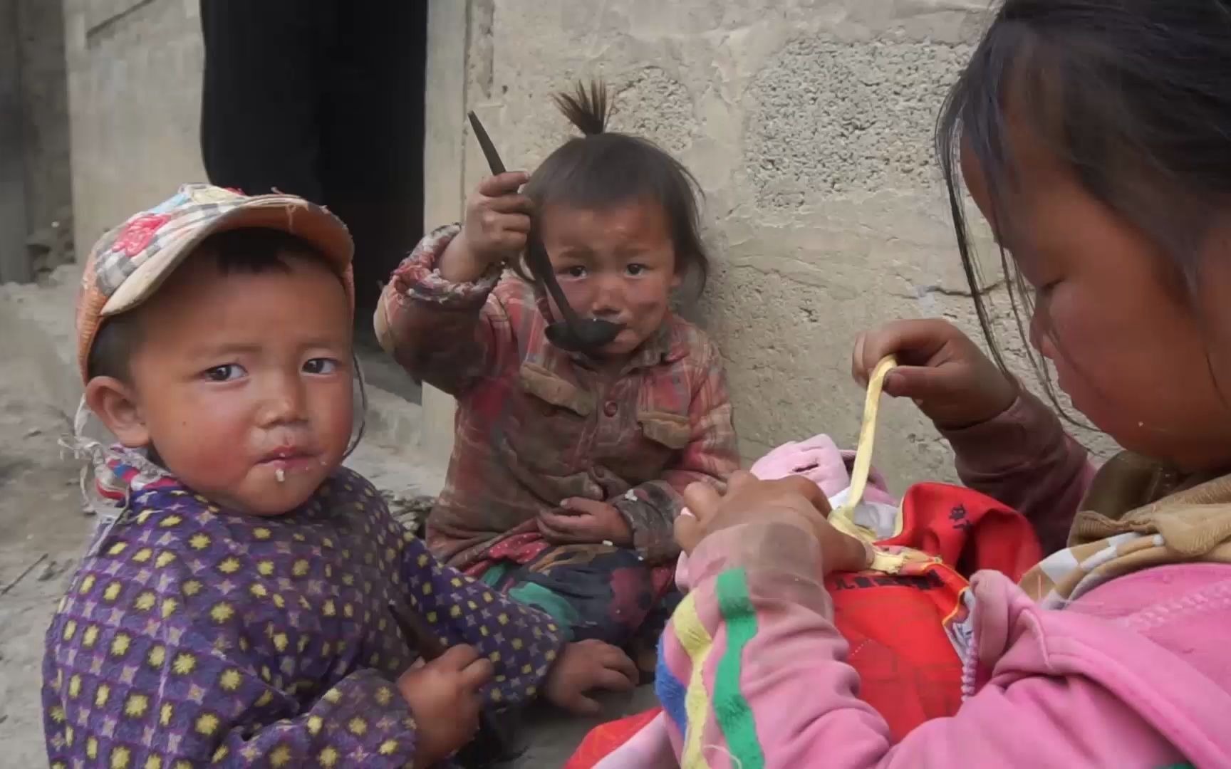 [图]凉山孩子的午餐