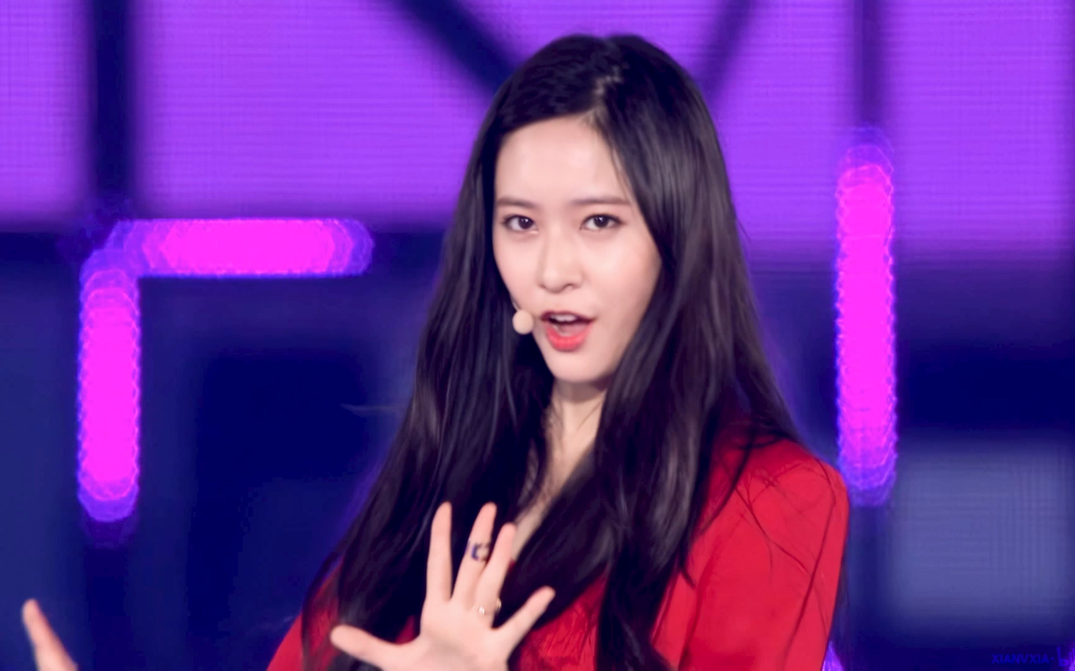 [图]【4K LIVE】f(x) - Hot Summer (SMTOWN 2014 World Tour)