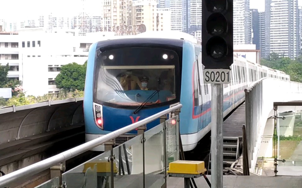 2021年11月19日,广州地铁5号线l2型电客车(黄埔客运港站-滘口站)坦尾