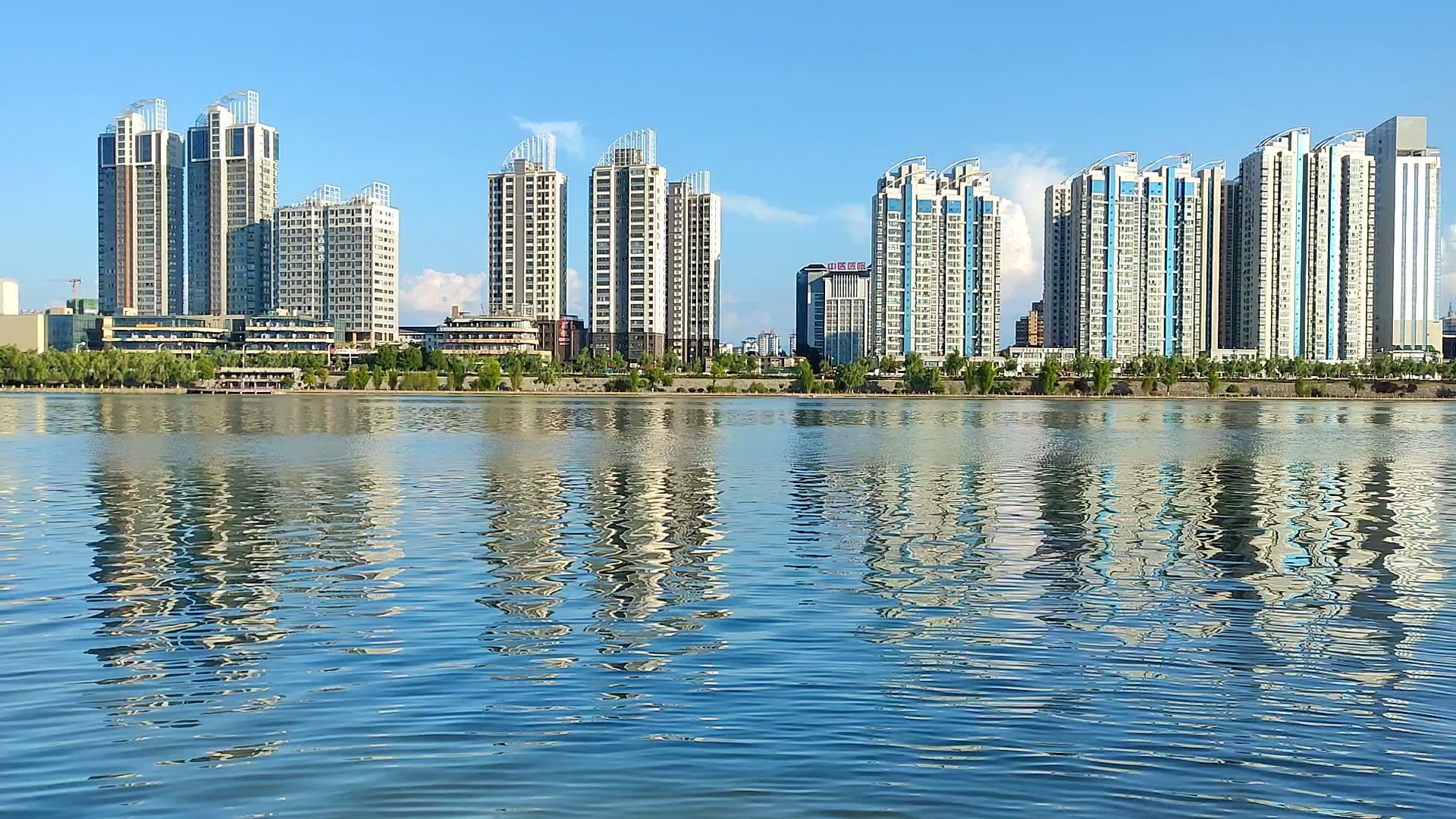 活动  汉中市汉台区汉江河夏日风景