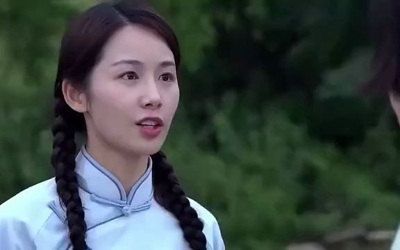 铁血红安:女战士花式安慰刘铜锣,想生气都生不出来,太可爱