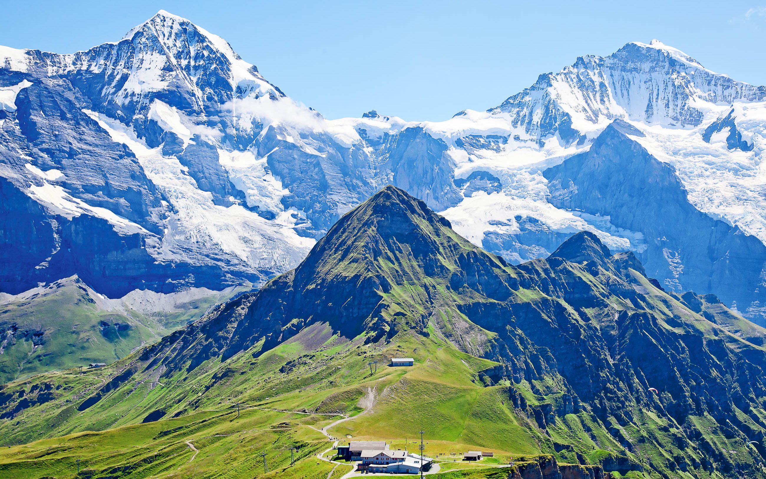 路过雪山附近的格林德瓦镇