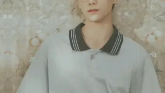 中间有亮点，你发现了吗？